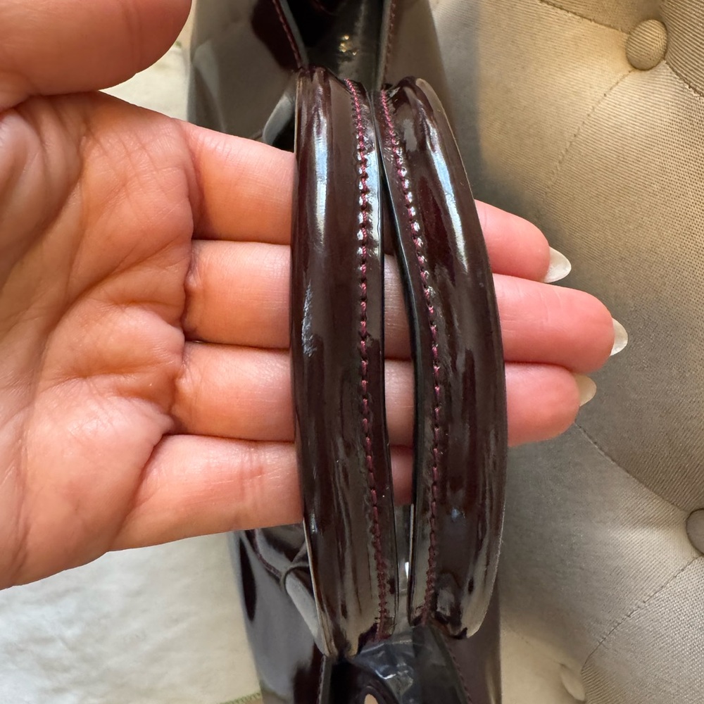 Longchamp Roseau patent leather tote bag Burgundy.  - Picture 5 of 16